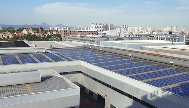 Fuente de alimentación continua y estable de energía solar fotovoltaica.